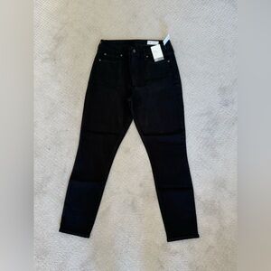 GAP Women's Skinny Jeans - Black